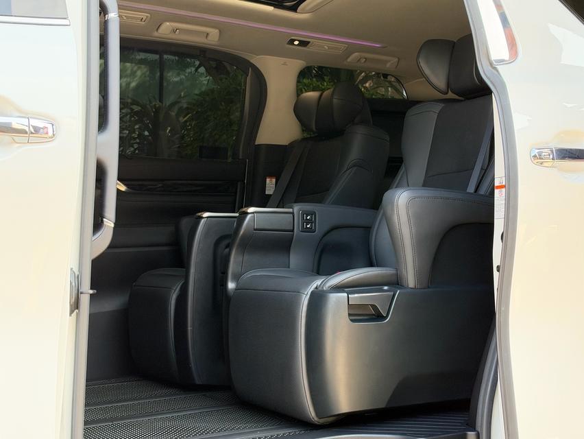 2022 TOYOTA ALPHARD 2.5 SC PACKAGE รถสวยสภาพสมบูรณ์พร้อมใช้งาน รถวิ่งน้อยเพียง 43,000 กม ยางใหม่พึ่งเปลี่ยนครับ รถ รูปที่ 12