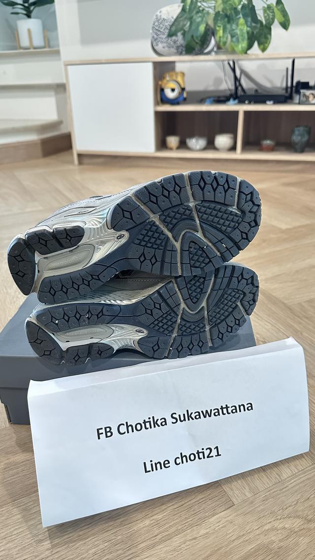 รองเท้าNew balance 2002ra รูปที่ 3