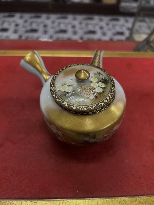 กาน้ำชาเซรามิก เขียนลาย (ตำหนิตามภาพ)