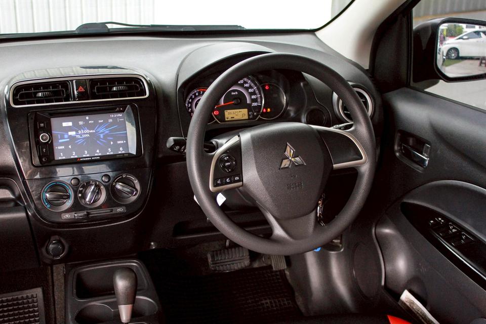 MITSUBISHI ATTRAGE1.2 GLX 2019  13