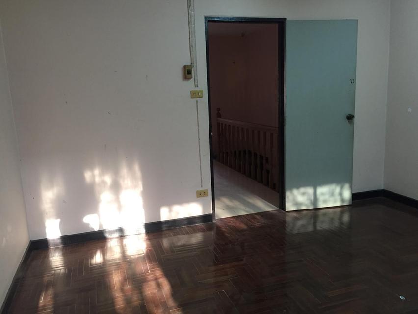 ขาย เทาวน์เฮ้าส์ 3 ชั้น 11