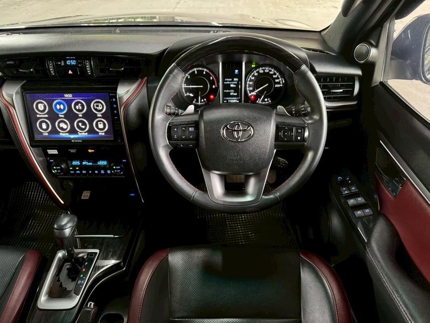Toyota FORTUNER 2.4 Legender 2WD AT ปี 2022 13