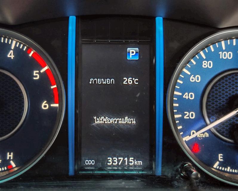 ขาย TOYOTA FORTUNER 2.4 V ปี 2021 ไมล์แท้ 30,000 กม. 11