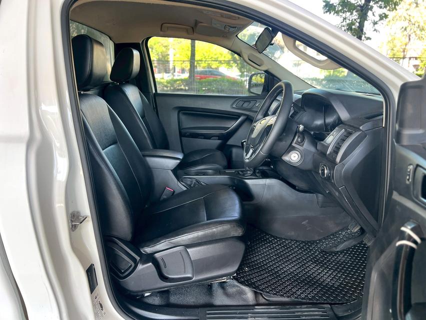 ขายรถ Ford Ranger 2.0 Standard CAB ปี 2020 สีขาว เกียร์ธรรมดา 9