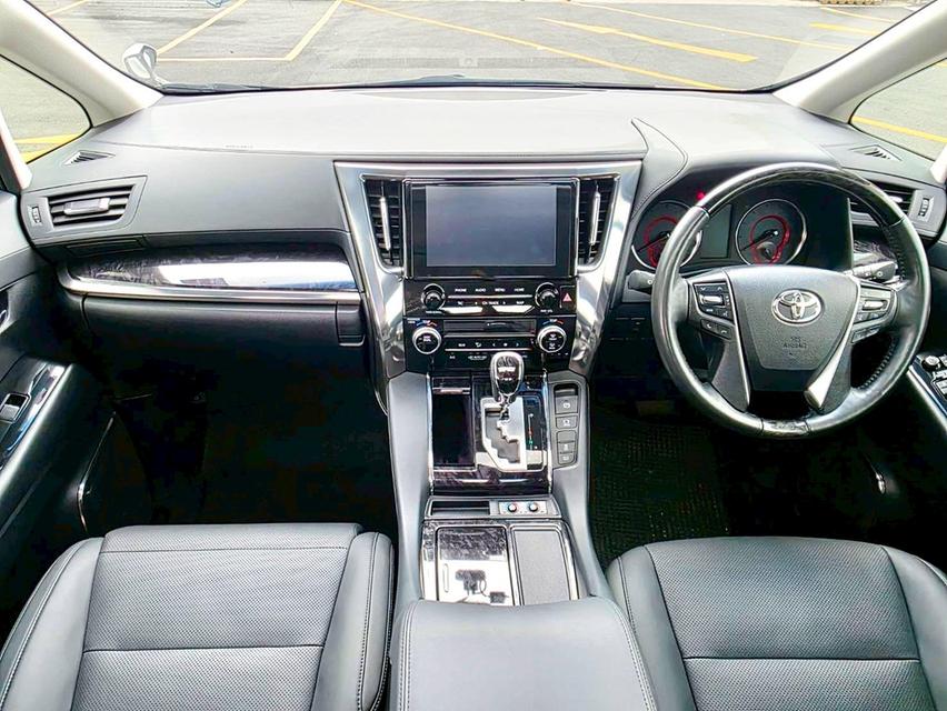 Toyota ALPHARD 2.5SC PACKAGE สีขาว ปี 2024 ไมล์ 60,000 กม. 10