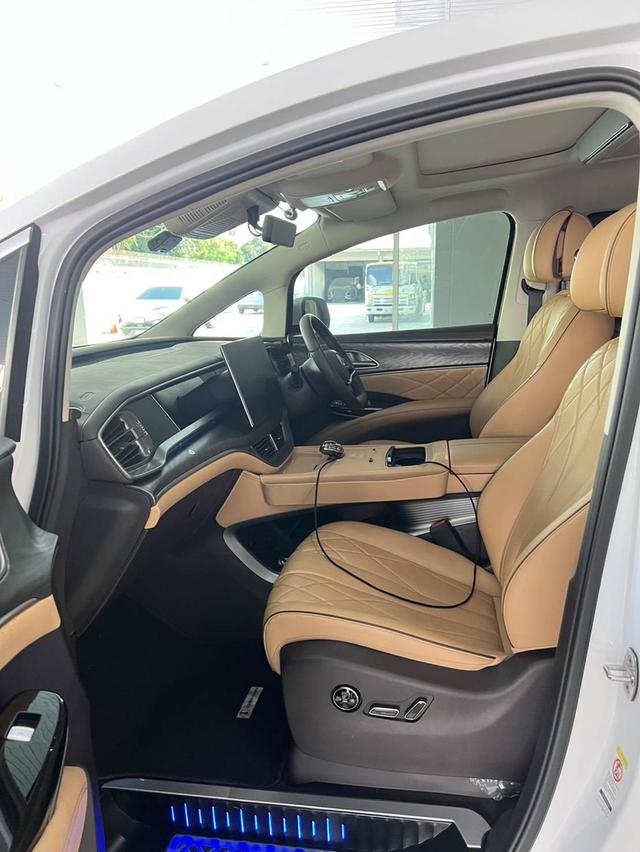 Denza D9 2024 รถบ้าน เจ้าของขายเอง ไมค์ 19XXX รูปที่ 5