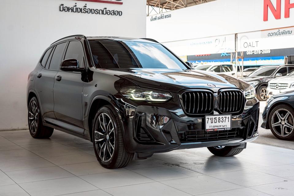 รหัสรถ NP8371 รุ่นรถ : BMW X3 XDRIVE30e M SPORTปีรถ : 2023 รูปที่ 5