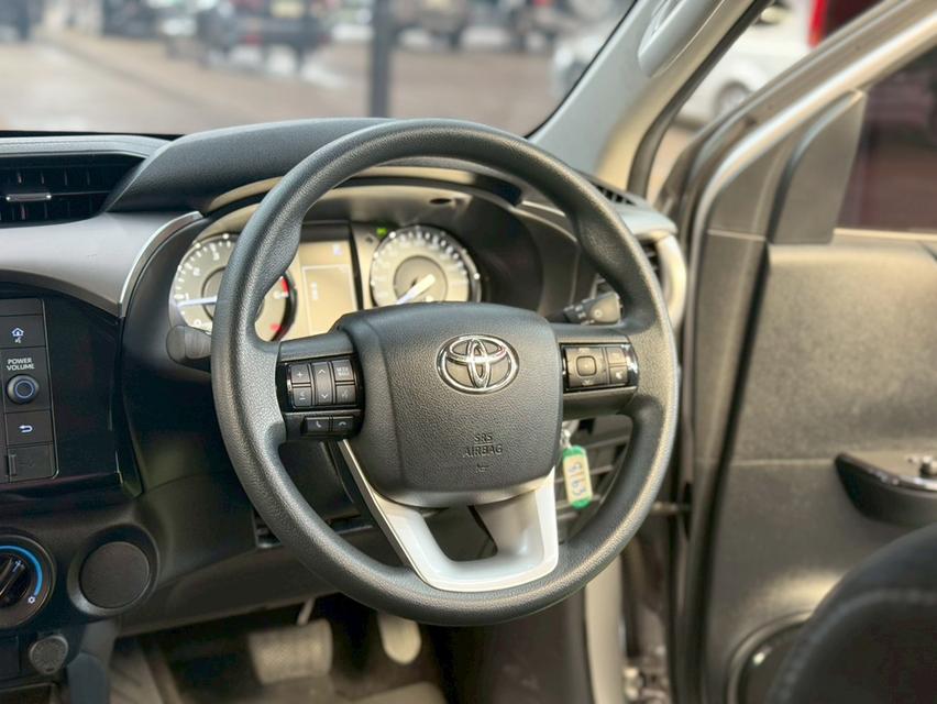 TOYOTA REVO 2.4 MID PRERUNNER DOUBLECAB ปี2022รถบ้านแท้ เกียร์ออโต้ ออพชั่นแน่นๆ ไมล์น้อย 11