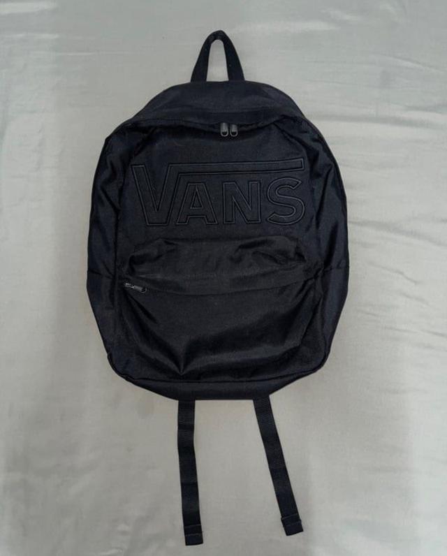 กระเป๋าเป้ VANS สีดำ 1