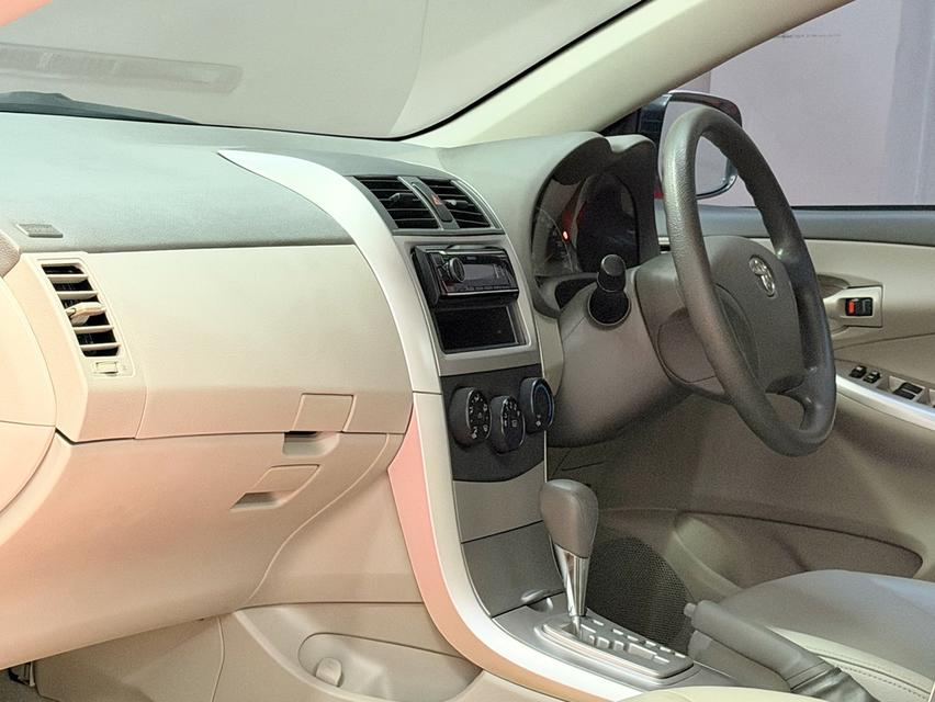 2010 TOYOTA COROLLA ALTIS 1.6 E รถมือเดียวออกป้ายแดง รถวิ่งน้อย เข้าศูนย์ทุกระยะ รถไม่เคยมีอุบัติเหตุครับ รูปที่ 11