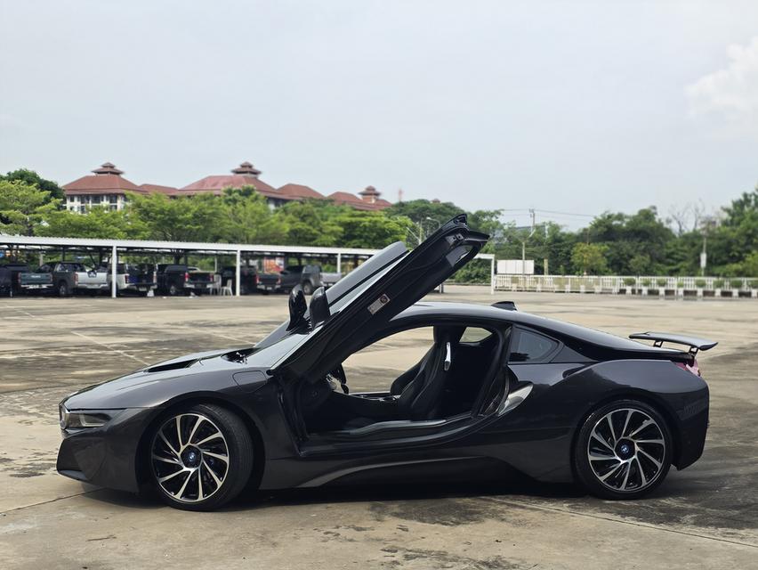 ขาย Bmw i8 ปี14 (รถสีเทา) รถสวย พร้อมใช้งาน