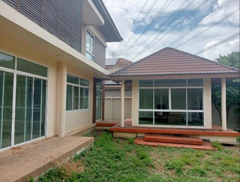 ขายที่ดินเปล่าแปลงสวย พร้อมบ้าน1หลัง ขนาด 333 ตรว ทำเลดีใกล้ถนนรัชดาภิเษก จตุจัตร กทม. 4