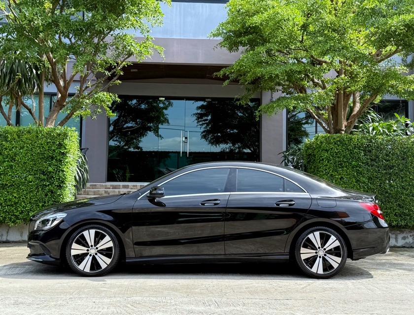 2018 BENZ CLA 200 FACELIFT รถออกศูนย์ BENZ THAILAND รถวิ่งน้อย เข้าศูนย์ทุกระยะ รถไม่เคยมีอุบัติเหตุครับ