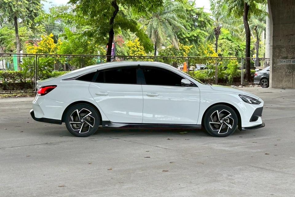 MG 5 1.5 X Sunroof AT ปี 2022 มือเดียว ไมล์ 30,xxx