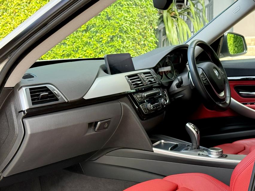 2018 BMW 320D GT SPORTLINE LCI รถมือเดียวออกป้ายแดง รถวิ่งน้อย เข้าศูนย์ทุกระยะ ไม่เคยมีอุบัติเหตุครับ 11