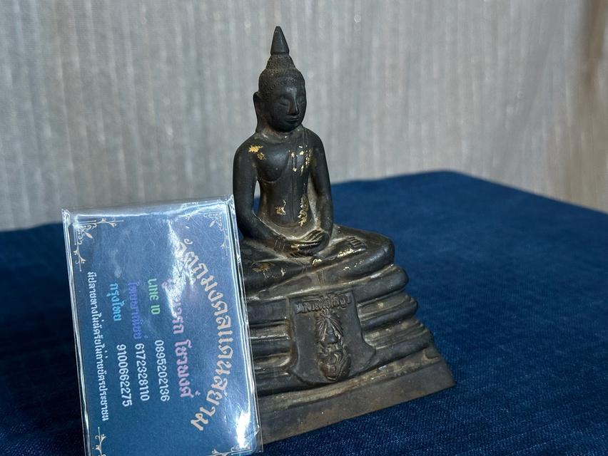 พระบูชาหลวงพ่อพระพุทธโสธร ภปร วัดโสธรวราราม ฉะเชิงเทรา ปี2536 หน้าตัก3นิ้ว สูง5.4นิ้ว เนื้อทองเหลือง บูชา2200บาท รูปย่อยที่ 2