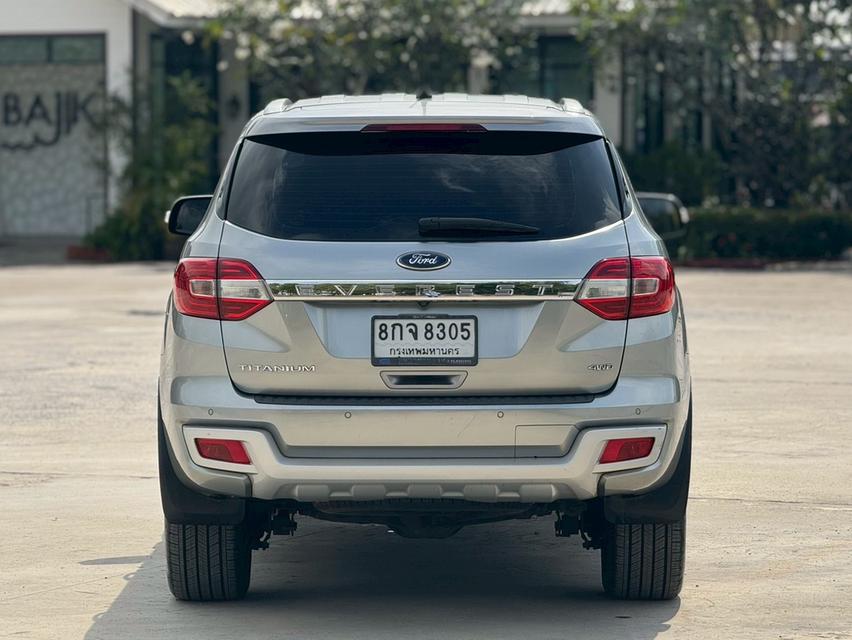 FORD EVEREST Wagon 4dr Titanium+ 7st Auto 6sp RWD 2.2DC (Mnc) Y19. สีเทา เกียร์ออโต้