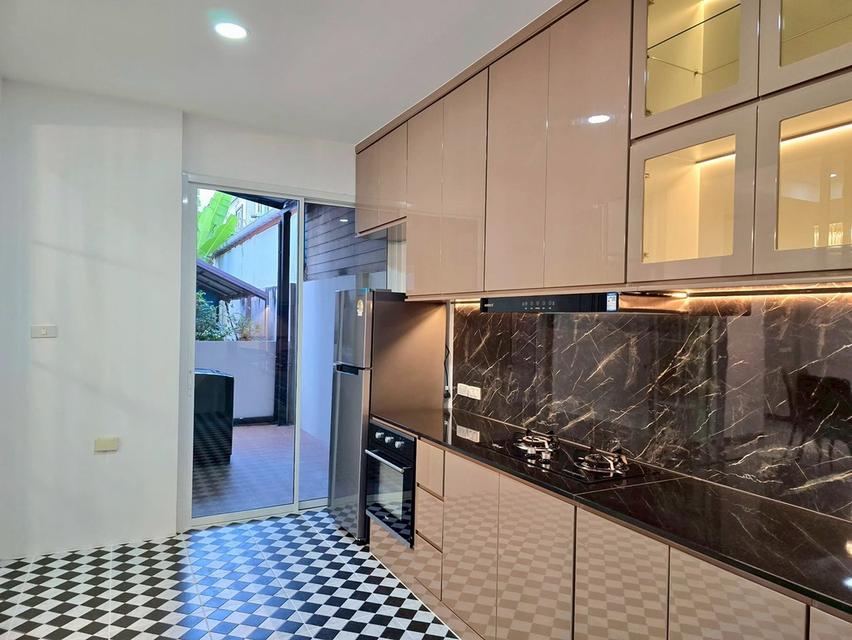 บ้านเช่าสองชั้น สวยคุ้ม บางละมุง ชลบุรี 18