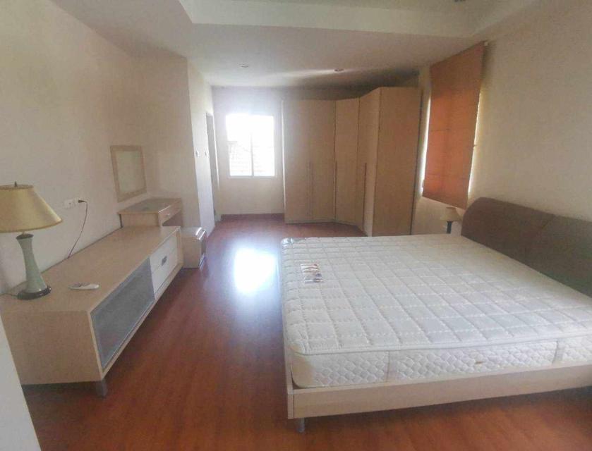 บ้านให้เช่าเกษตร-นวมินทร์ ตกแต่งทาสี-รีโนเวทครัวใหม่ ขนาด 3นอน 3น้ำ แอร์7เครื่อง ใกล้เซ็นทรัลอัสต์วิลล์ ใกล้จุดทางด่วนขึ้น-ลง การเดินทางสะดวก 4