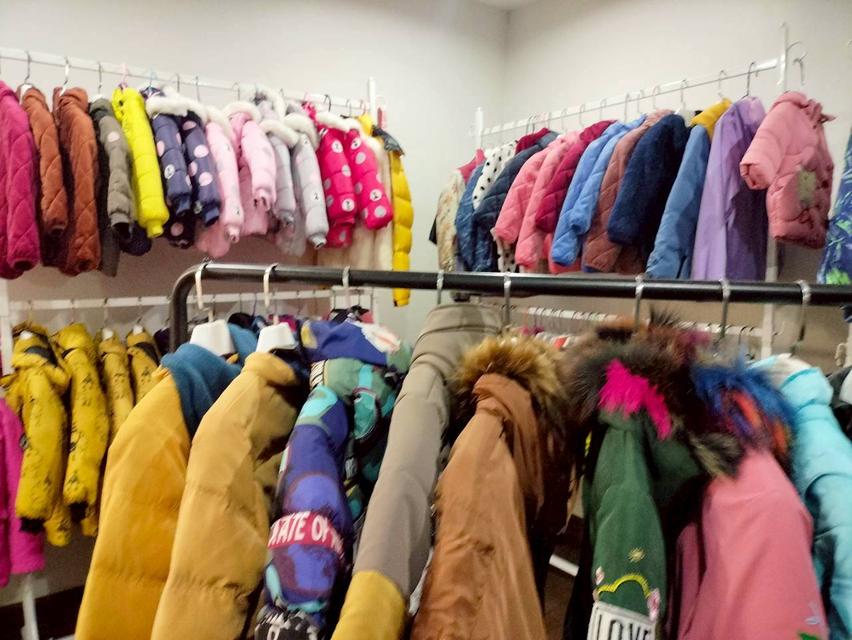 🚩💥ให้เช่า ทาวน์โฮม พร้อมกิจการร้านเช่าเสื้อกันหนาว และอุปกรณ์กันหนาว ครบวงจร พร้อมทำกิจการต่อได้เลย บางนา บางพลี สมุทรปราการ 19