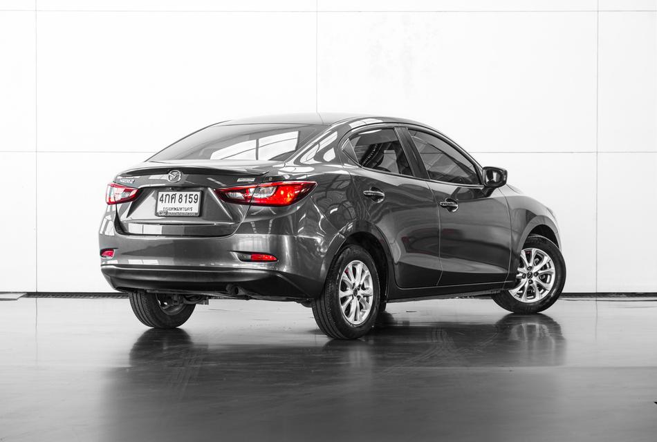 2015 MAZDA,2 1.3 HIGH 4ประตู สีเทา ไมล์ 208771 กม.