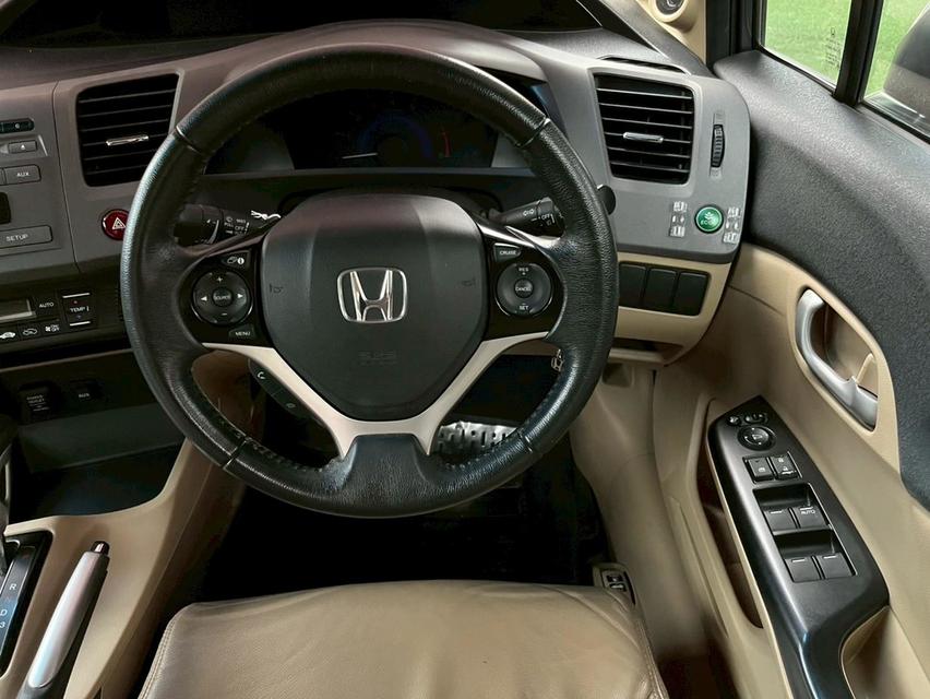 Honda Civic 1.8 E i-VTEC ปี 2013