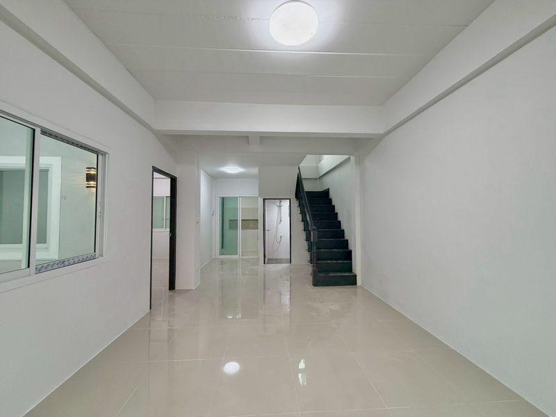 ✨หมู่บ้านกิตติยารักษ์ (ตรงข้ามกองสลาก)✨ทาวน์เฮาส์ 2 ชั้น ตกแต่งใหม่พร้อมอยู่ มีระเบียงด้านหน้า ทำเลดี น้ำไม่เคยท่วม หมู่บ้านดีมากลอกท่อทุกปี 4