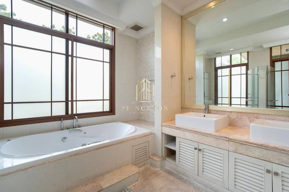 Luxury House for Sale or Rent Baan Sansiri Sukhumvit 67 15