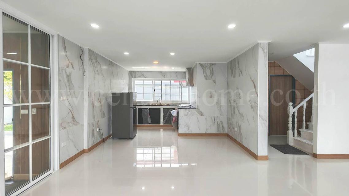 บ้านเดี่ยว กรีนเลค บางนา - ตราด หลังมุม รีโนเวทใหม่ 10