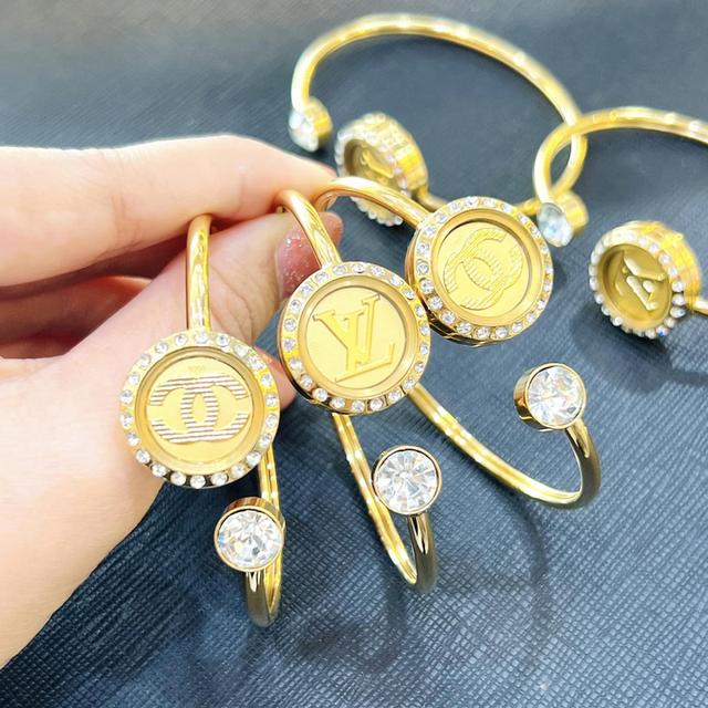 ร้านทองพังงา ห้างทองหลีเต้ง ตะกั่วป่า 10