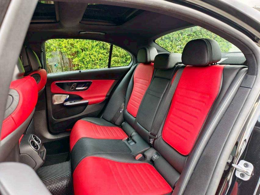 2023 Mercedes Benz C350e AMG รถหรูสภาพใหม่ ไมล์น้อยมาก เหมือนได้รถใหม่ แต่ประหยัดไปถึง 50%เลยครับ รูปที่ 12