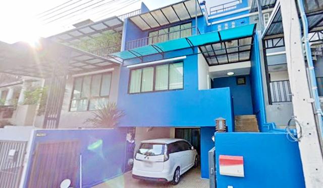 พร้อมเฟอร์ฯ 4นอน ถ.ลาดพร้าว37-45 BTS ภาวนา 1กม.ให้เช่าโฮมออฟฟิศ 5 ชั้นเล่นระดับ-ดาดฟ้า 33ตร.วา. 250 ตร.ม. รร.นานาชาติโอ๊ 1