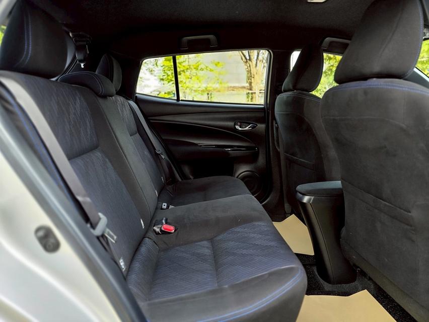 รหัสรถ CBLX3933 🚗✨ TOYOTA YARIS 1.2G 2018 – ECO CAR ยอดนิยม 10