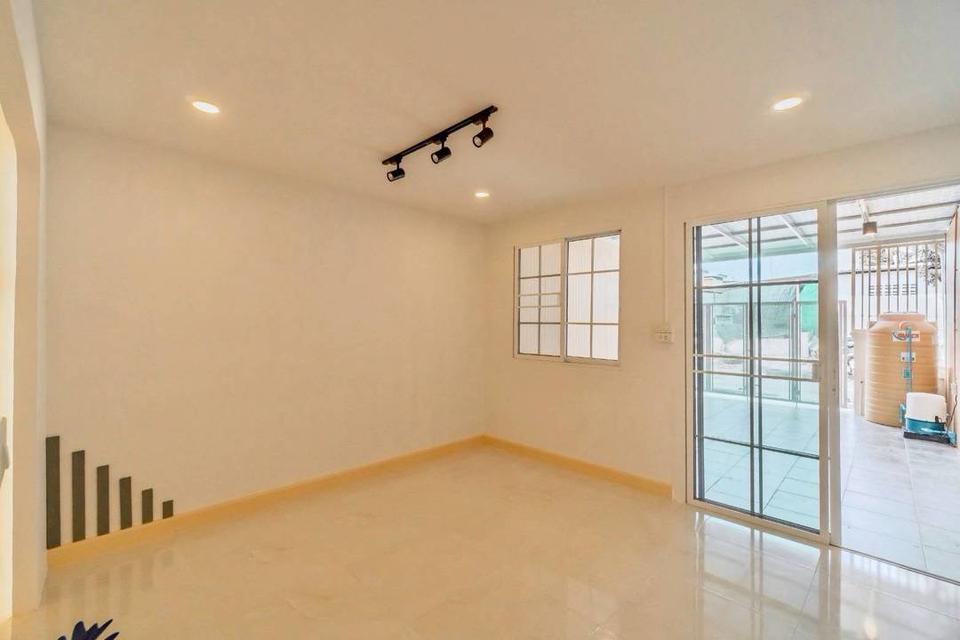 หมู่บ้านรัตนาธิเบศร์ 15