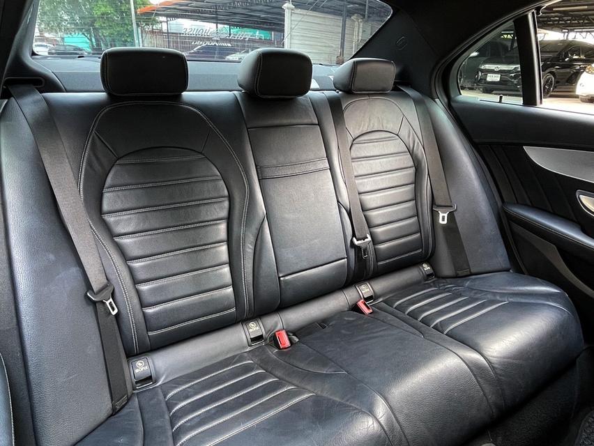 รหัสรถ DWC7878 MERCEDES BENZ C350 E 2.0 AMG DYNAMIC ปี 2017 สภาพนางฟ้า 13
