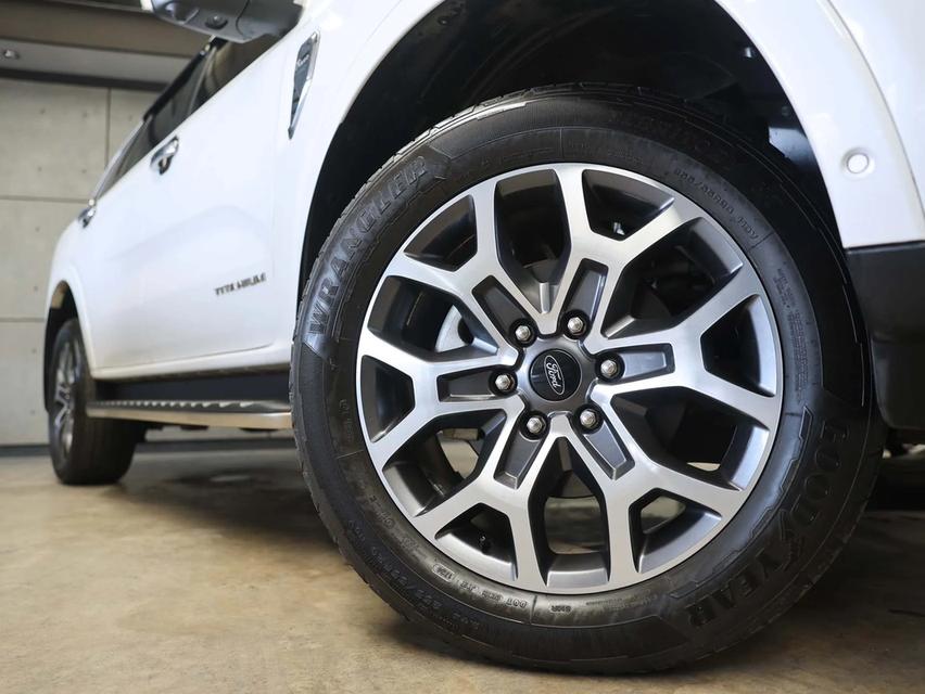 Ford Everest 2.0 Bi-Turbo Titanium+ 4WD (ปี 2023) รูปที่ 17