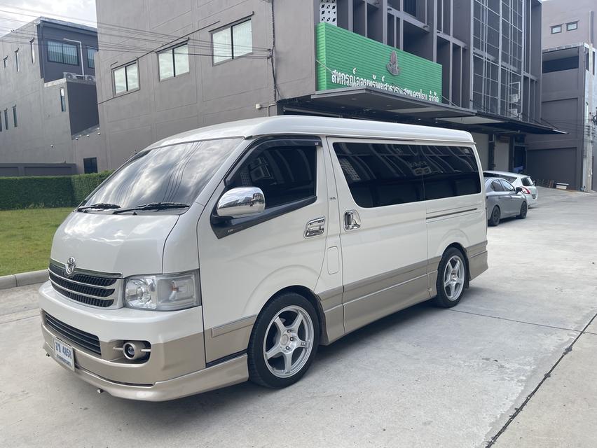 Toyota Ventury2.7cc LPG พร้อมใช้งาน รูปย่อยที่ 4