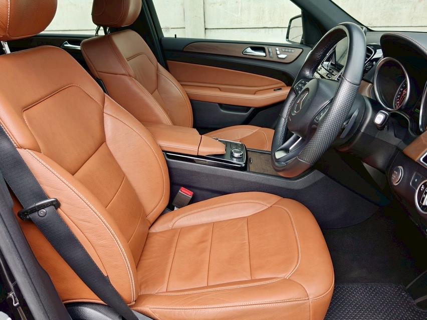 รหัสรถ PB2181 Benz GLE 500e Exclusive ปี17" สภาพสวยจัด