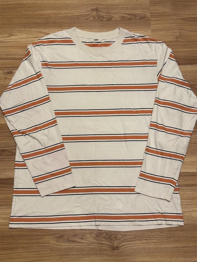 เสื่อยืดแขนยาว Uniqlo size XL