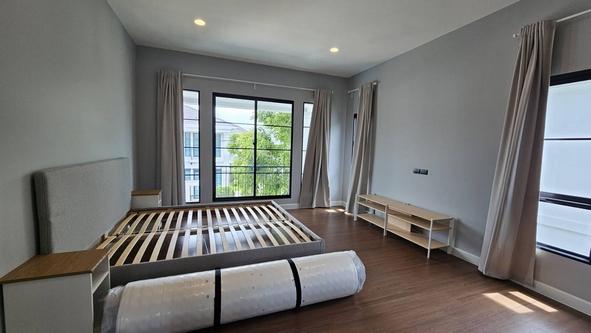 บ้านเดี่ยวให้เช่า เศรษฐศิริ ดอนเมือง ขนาด 60 ตรว 4 นอน ใกล้ รร. นานาชาติฮาร์โรว์ ตรงข้ามสนามบินดอนเมืองและรถไฟฟ้าสายสีแด 4