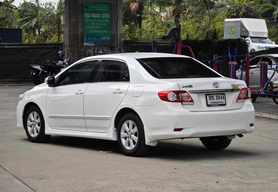 Toyota Altis 1.6 E CNG auto ปี 2012  3