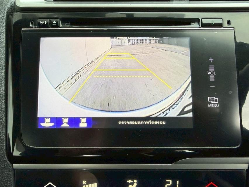 HONDA JAZZ 1.5V+ i-VTEC 2016 สีขาว 8