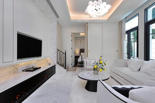 ขาย Pool Villa หรู 3 ชั้น The Boulevard Ekamai 22 สุขุมวิท 63 ขนาด 500 ตรม. 4 ห้องนอน แต่งหรู พร้อมลิฟท์ และสระว่ายน้ำส่ 6