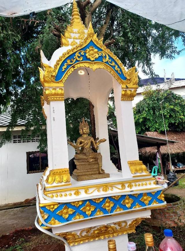 รับย้ายศาลพระพรหม ตั้งศาลพระพรหม
