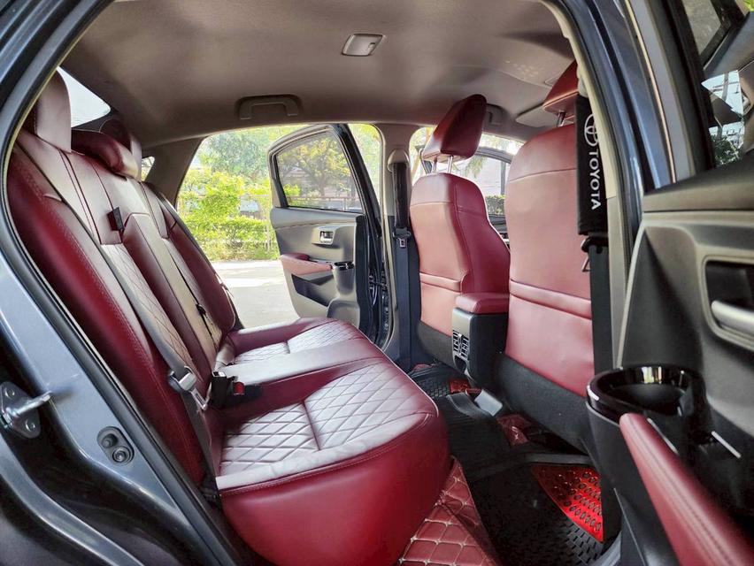 TOYOTA YARIS ATIV 1.2 PREMIUM LUXURY AT ปี 2024 รถสวยมือเดียว ไมล์น้อย 17