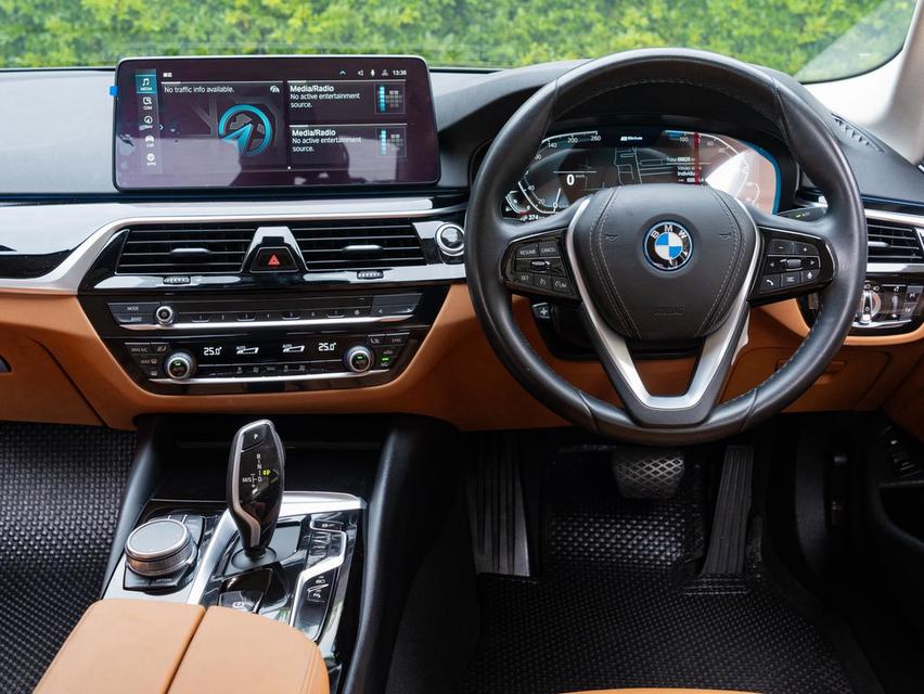 BMW 530e Elite ปี 2023 รูปที่ 13