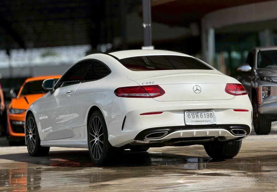 ปี 2016 BENZ C-CLASS, C250 COUPE AMGDYNAMIC โฉม W205 ปี14-23 สีขาว 3