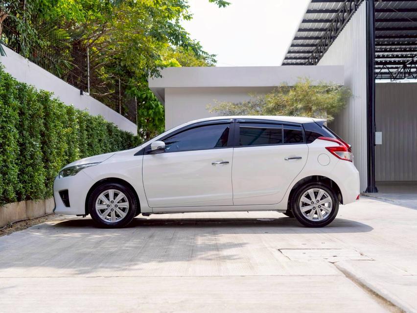 Toyota Yaris 1.2G ปี 2015