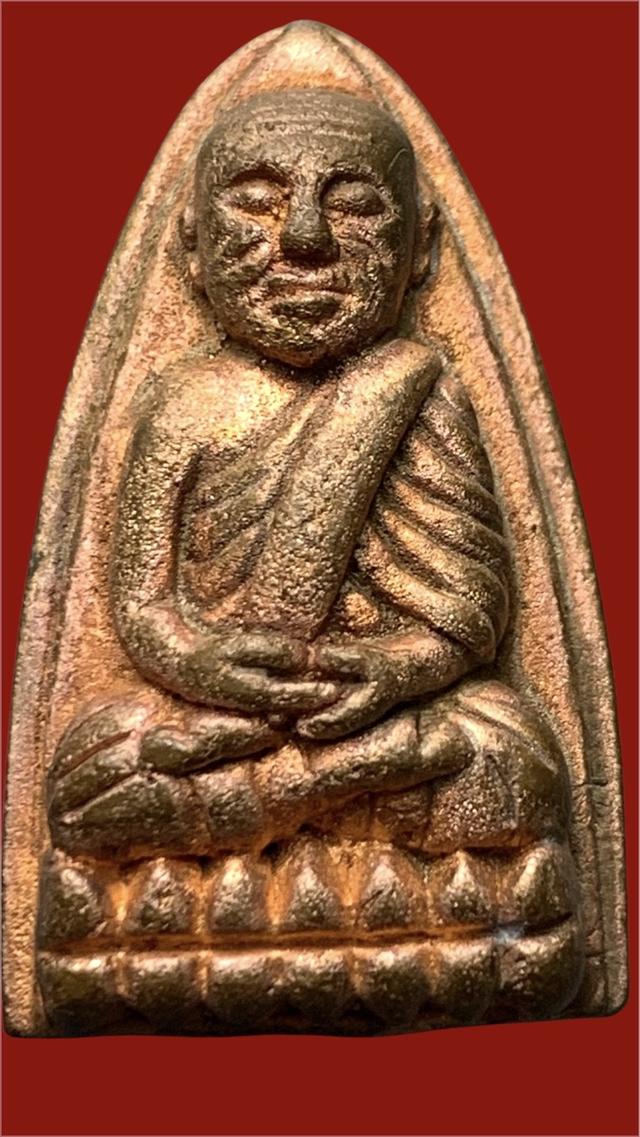 หลวงปู่ทวดหลังเตารีดเล็ก เนื้อทองระฆัง รุ่นที่ระลึก50ปี วัดประสาทฯ ปี56