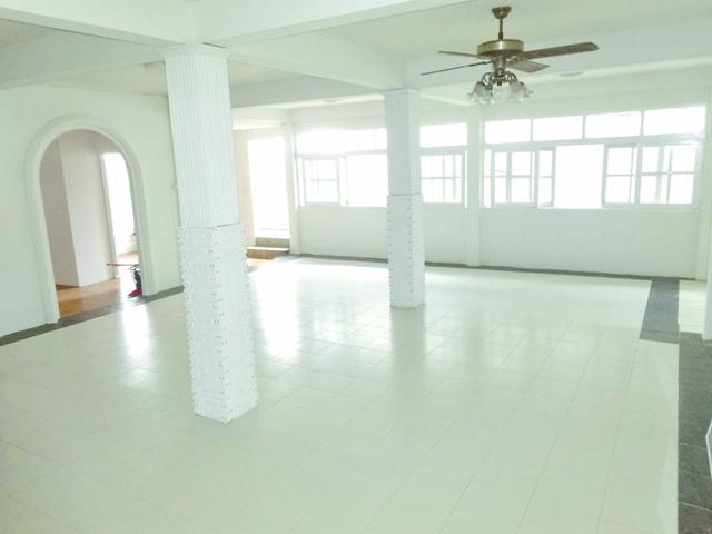 ถ.สิรินธร ให้เช่าบ้าน2 ชั้น หลังใหญ่ 5นอน MRTบางยี่ขัน 2กม. ตั้งฮั่วเส็ง 750 ม.127ตร.วา.380 ตร.ม. รีโนเวทใหม่ 3น้ำ บางพล 4